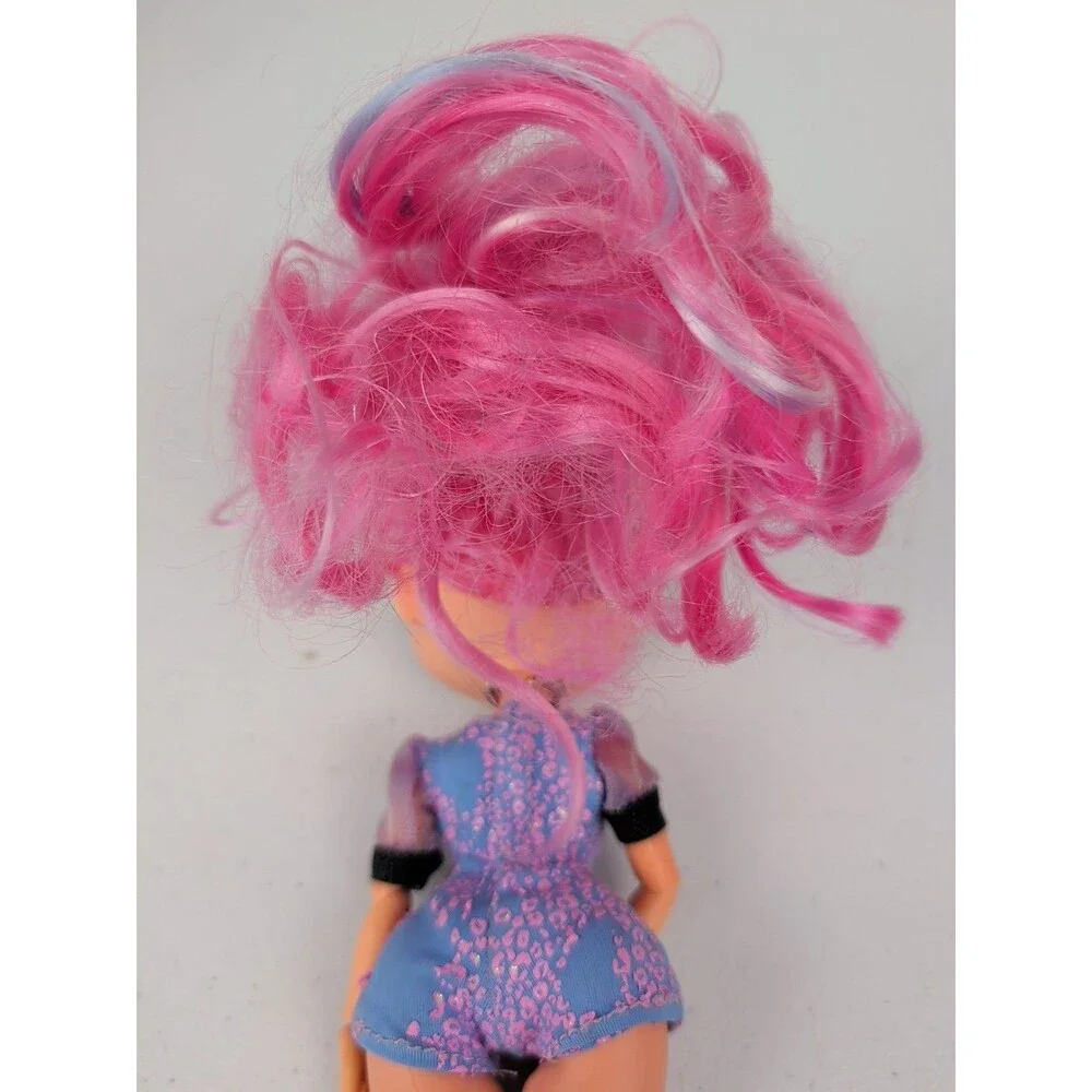 LOL Surprise Doll OMG Fashion Show Sashay Pink Hair 9